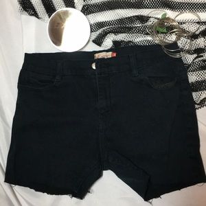 🖤Eunina  women's black cutoff shorts size 2XL